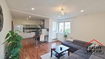 Pronájem bytu 3+kk s balkónem a parkováním, 56m2, ul. Slezsk