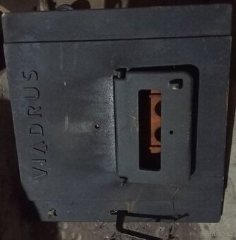 VIADRUS HERCULES U32 - U68 - přikládací dvířka