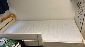 Postel masiv 90x200
