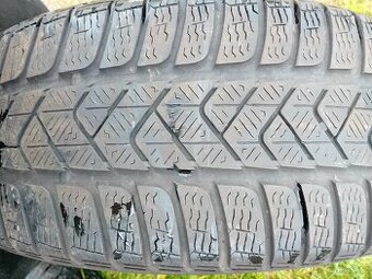 Prodám Sadu pneu 225/55/18 Pirelli Scorpion Zimni