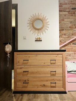 Komoda (přebalovací) značky XXXLutz