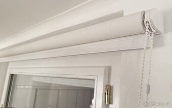 Ruční Roleta do oken s plátnem