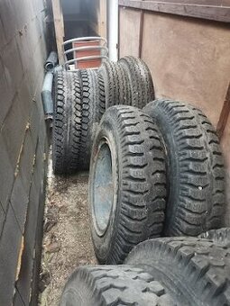 Prodám pneu + disky, Praga,Tatra, Ifa