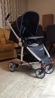 kočárek Safety 1st.