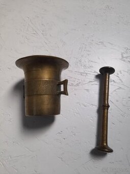 starý hmoždíř - velikost 3