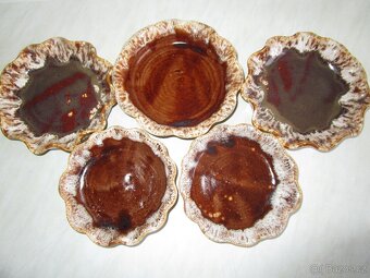 Květináče, hliněné, kamenné, plastové, obaly na květináče