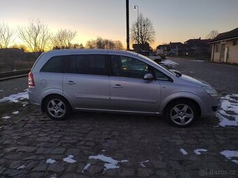 Opel Zafira 7 míst cng + benzín