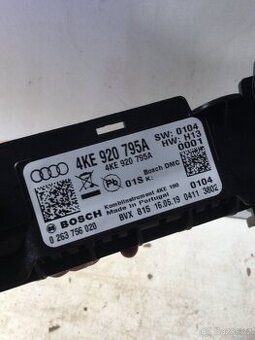 Tachometr  Virtuální kokpit Audi E-tron  4KE920795A