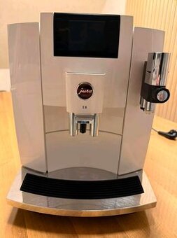 Jura E8 (EC) Piano White