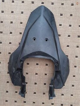 Yamaha xt 125 zadni blatnik