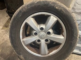 Kia Sorento 2007 prodám alu kola z pneu