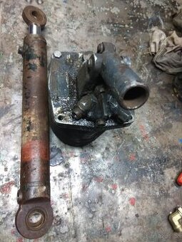 Hydraulická pumpa + pístnice