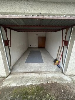 PRODEJ GARÁŽE HNĚVOTÍNSKÁ - 1