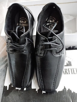 Chlapecká společenská obuv vel.29, nová