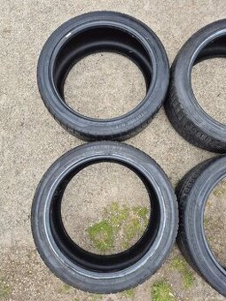letni sada 265/40R21 105Y