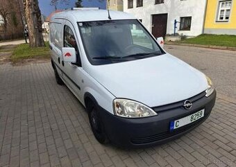 Opel Combo 1,3 DTI nafta manuál 55 kw