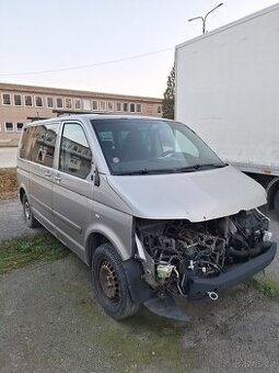 Volkswagen Multivan T5 2.5 Tdi AXD