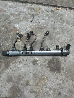 Rail tlaková lišta z bmw e61 520d 130kw n47d20a