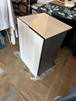 Luxusní nábytek do koupelny Duravit bílá lesklá