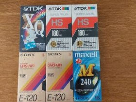 6x nerozbalené VHS kazety + jedna čistící