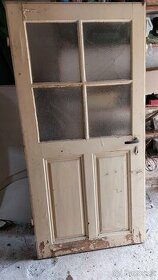 Staré dřevěné dveře k renovaci - 1