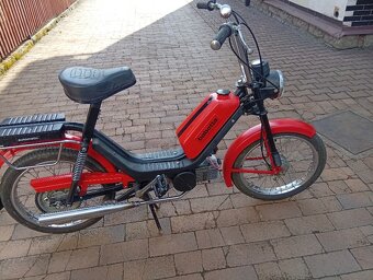 Babetta 210 prodám červené barvy