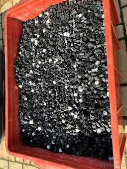 Prodám Filtrační médium 200litrů - 1