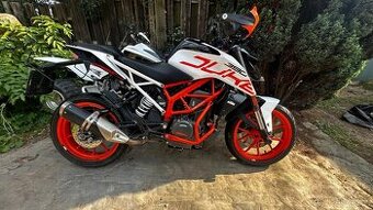 KTM DUKE 390, r.v.2018, koupeno v ČR,