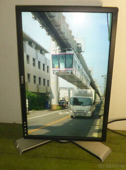 LCD monitor DELL 22 palců, 1680x1050, otočný stojan