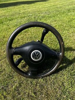 Volant volkswagen bora tří ramenný