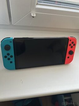 Nintendo switch OLED +příslušenství