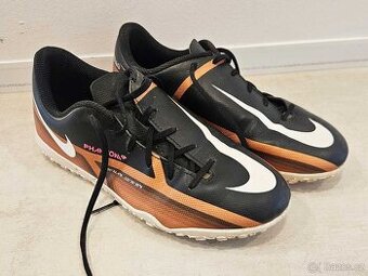 Dětské kopačky/turfy NIKE Phantom GT2
