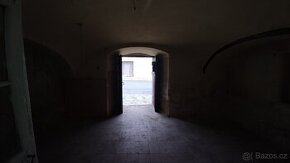 Nebytový prostor 3+kk (78 m2) u náměstí Velvary