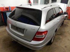 Mercedes C W 204 220CDI 125kw - náhradní díly