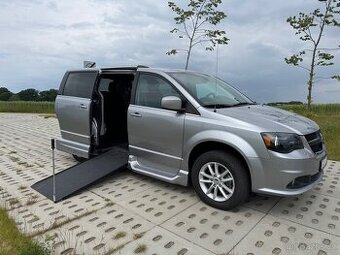 Dodge Auto s rampou pro vozíčkáře Auto pro handicapované