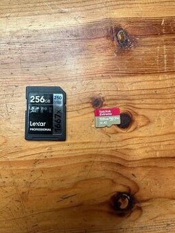 Paměťové karty SD a MicroSD (Lexar, SanDisk)