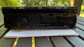 Pioneer CD přehrávač