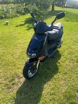 aprilia sr 125 - 1