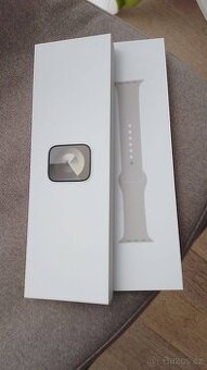 Apple Watch Series 9 – 41mm, GPS, Starlight Aluminum Case