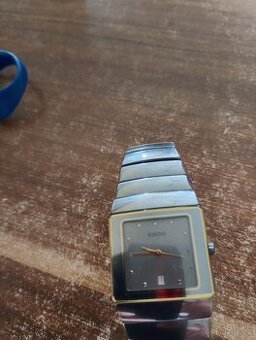 Elegantní a lehké pánské hodinky Rado