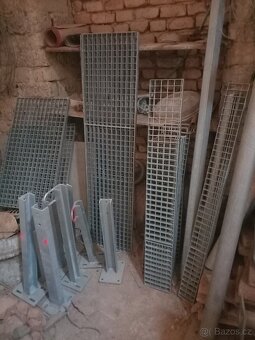 Železné pozinkované rošty tl. 3cm