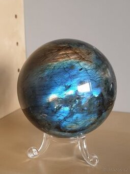 Labradorit - přes 0,5 Kg (koule TOP)