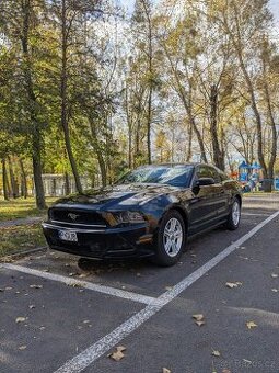 Ford Mustang 3.7 V6 Coupé • 305 KM • Automat • Registrováno