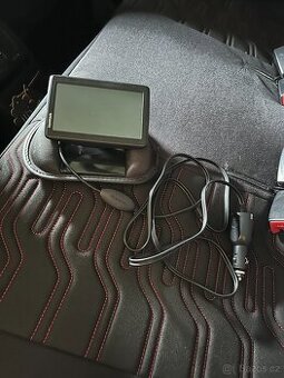Prodám navigaci Tom Tom start 25