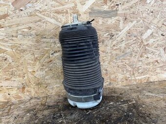 ZADNÍ MĚCH AUDI A6 4F