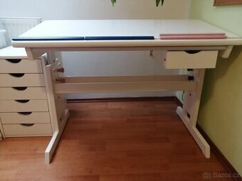 Dětský rostoucí stůl s kontejnerem