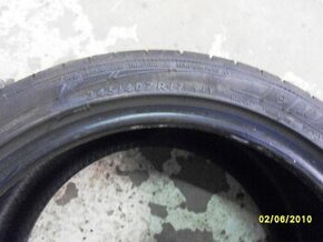 2Ks pneu Dunlop 245/40x17 obe jen 500kč