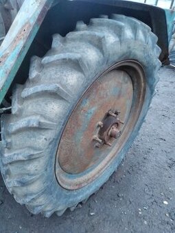 Prodám kola na ZETOR25K-9-36- 5000,-kus