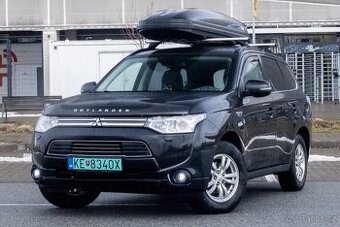Mitsubishi Outlander 2.0 PHEV 4WD (2013)