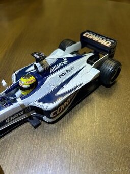 Williams FW 22 HotWheels 1:18